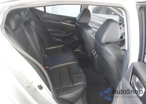 2018 Nissan Maxima 3.5 Sv z USA, uszkodzony, nr VIN 1N4AA6AP2JC385180